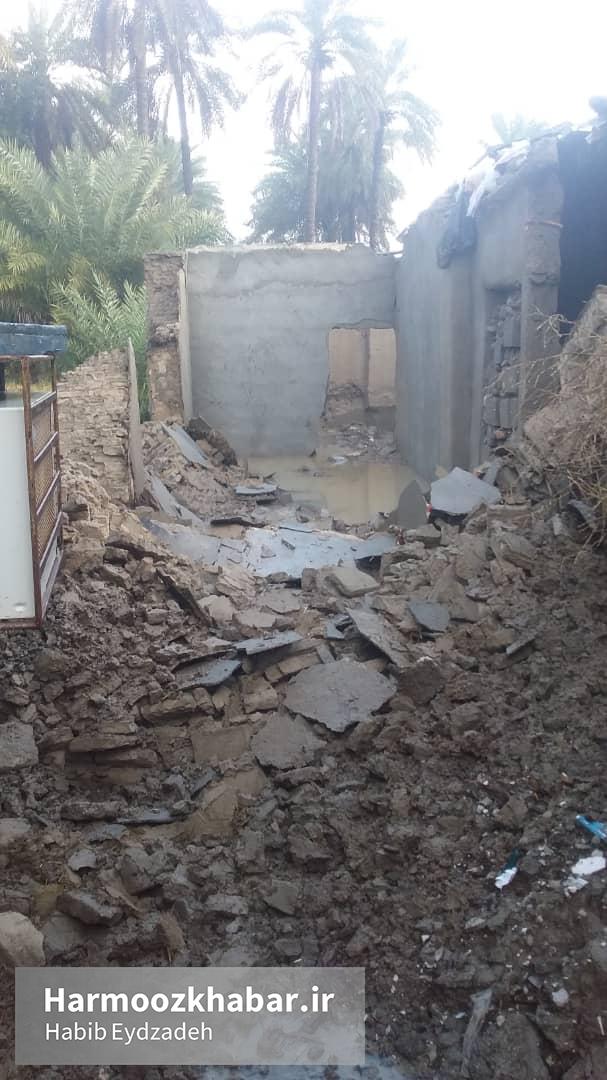 ریزش سقف ۳۰ خانه در روستاهای بخش بنذرک/ کرگان در محاصره آب/+فیلم